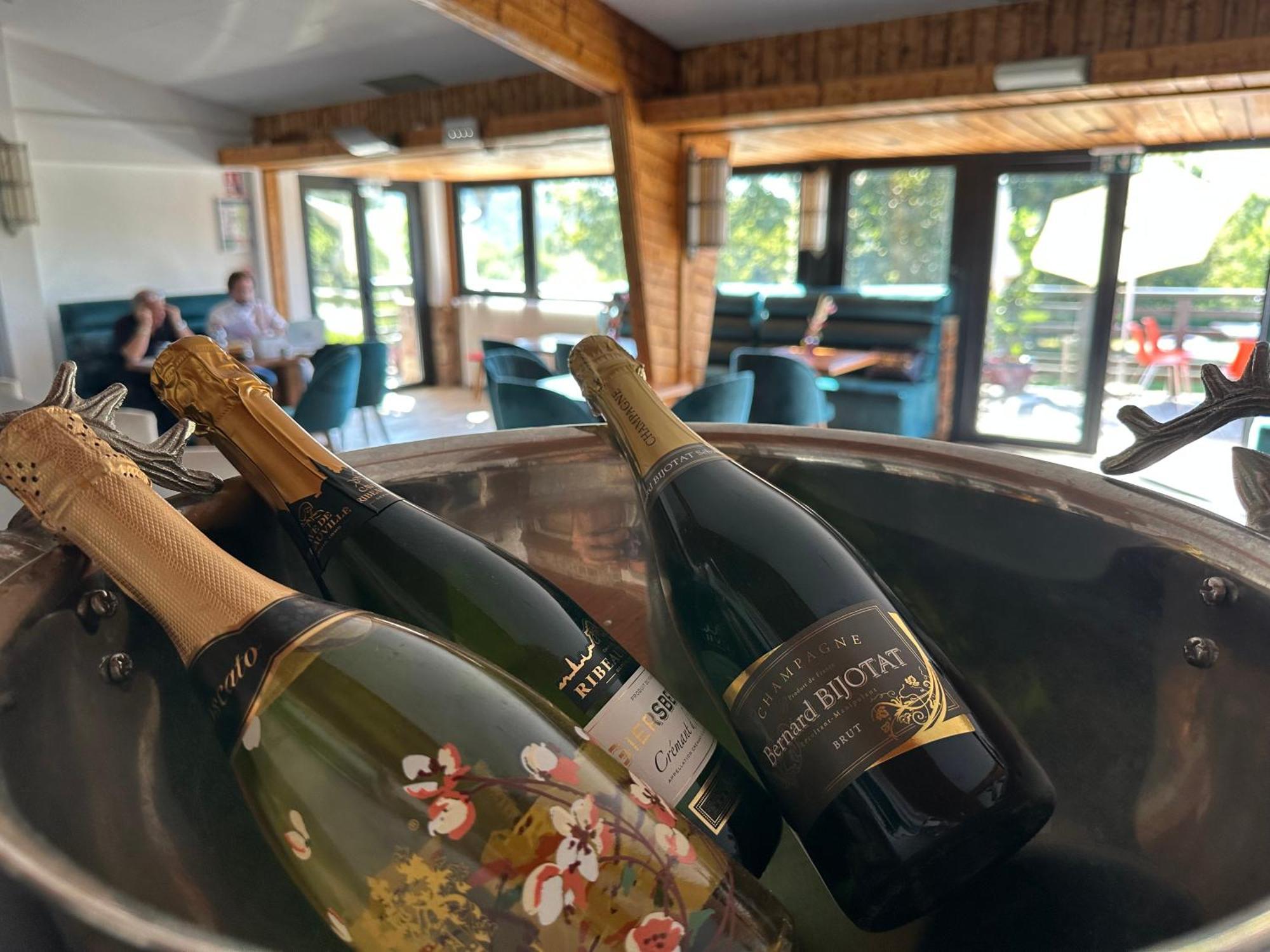 Hotel Parc Les Cigognes アルベ エクステリア 写真