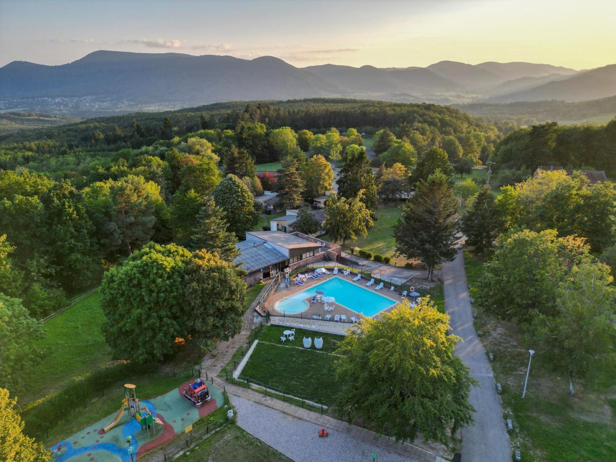 Hotel Parc Les Cigognes アルベ エクステリア 写真