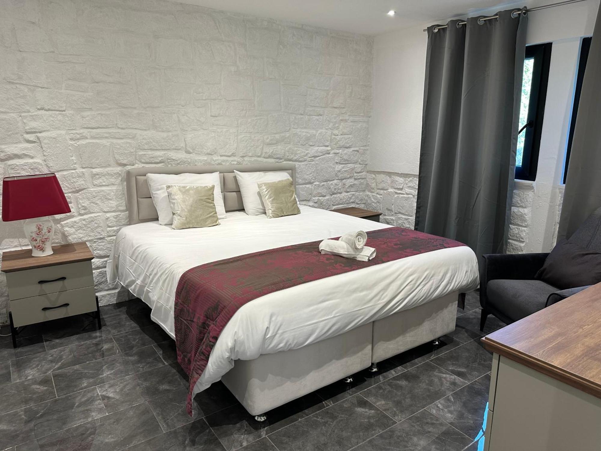 Hotel Parc Les Cigognes アルベ エクステリア 写真